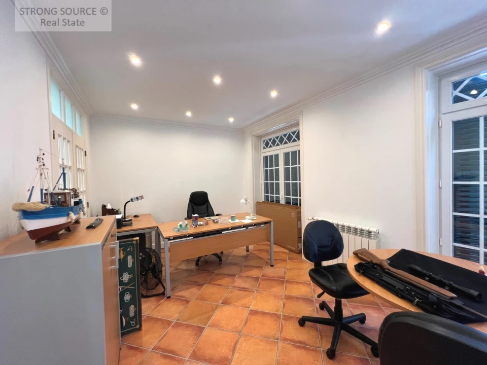 Moradia T6 para Venda em Miragaia e Marteleira Foto 74