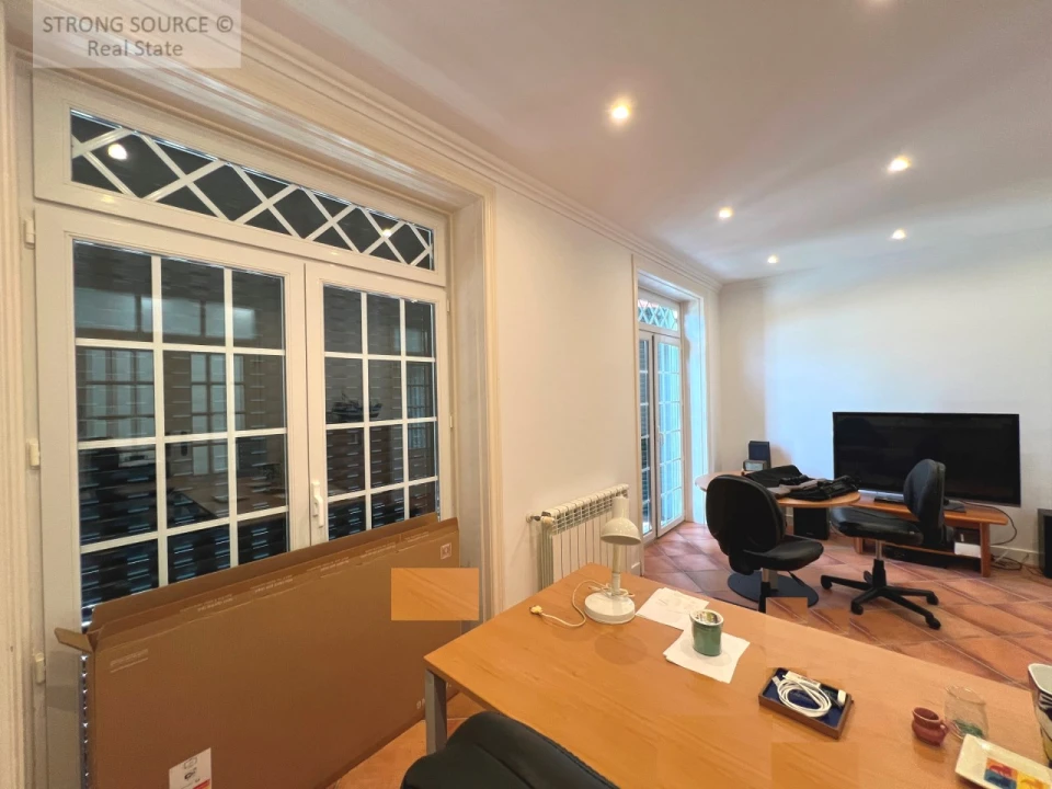 Moradia T6 para Venda em Miragaia e Marteleira Foto 76