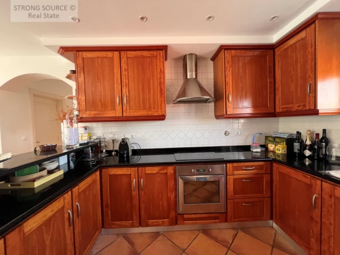 Moradia T6 para Venda em Miragaia e Marteleira Foto 27