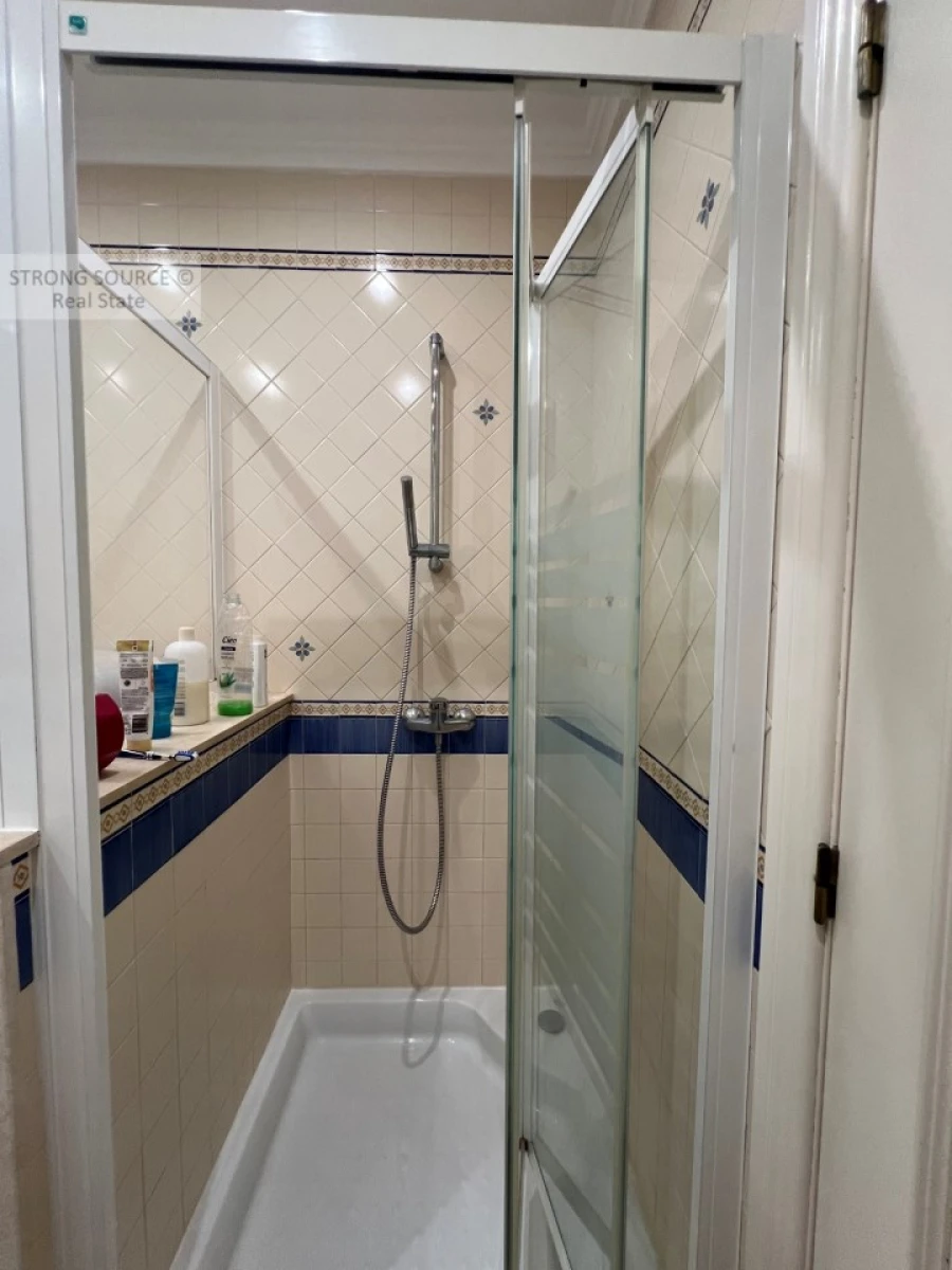 Moradia T6 para Venda em Miragaia e Marteleira Foto 64