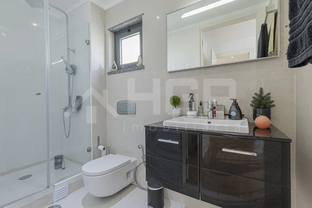 Moradia T4 para Venda em Santo Antonio da Charneca Foto 17