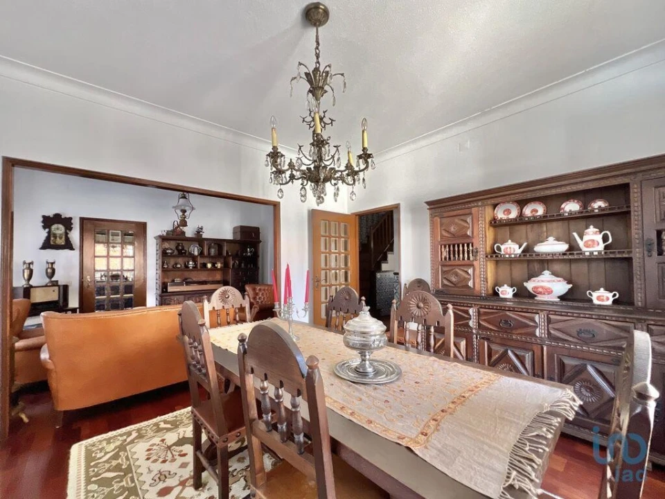 Moradia T5 para Venda em Vouzela e Paços de Vilharigues Foto 2