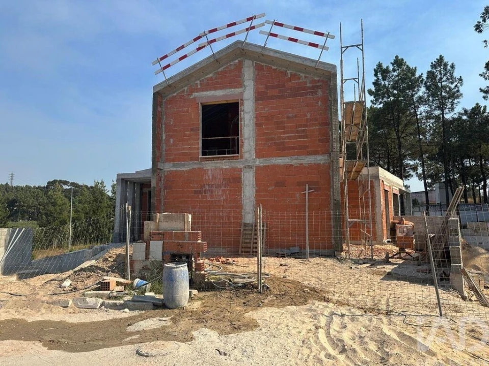 Moradia T4 para Venda em Santa Maria, São Pedro e Sobral da Lagoa Foto 8