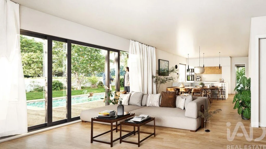 Moradia T4 para Venda em Santa Maria, São Pedro e Sobral da Lagoa Foto 5