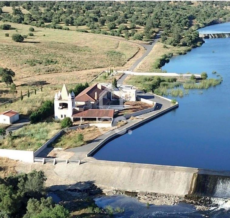 Quinta T6 para Venda em Santa Maria do Castelo e Santiago e Santa Susana Foto 4