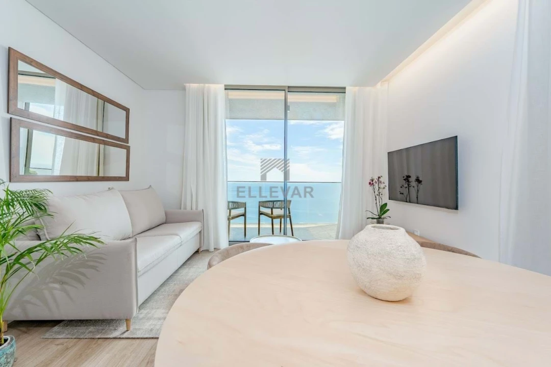 Apartamento T1 para Venda em Calheta Foto 4