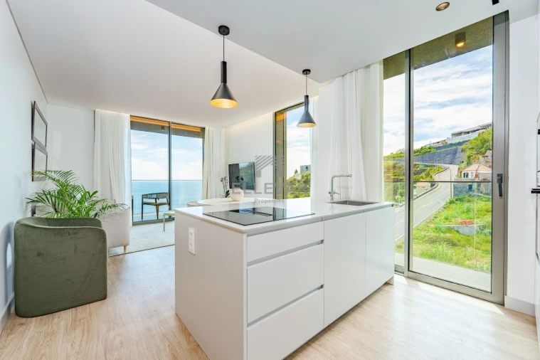 Apartamento T1 para Venda em Calheta Foto 11