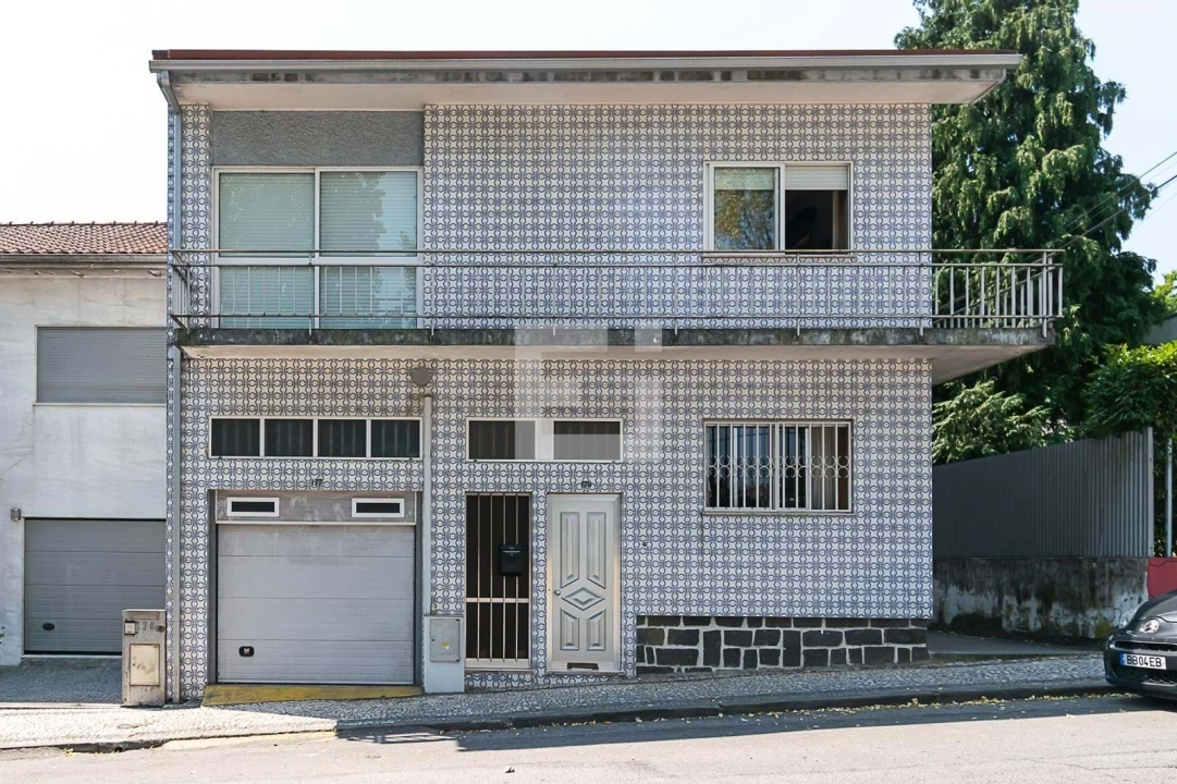 Moradia T4 para Venda em Braga (Maximinos, Sé e Cividade) Foto 1