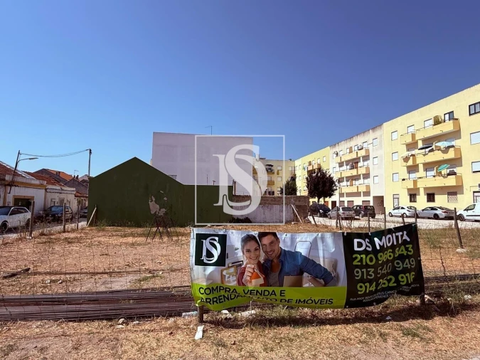 Terreno para Venda em Moita