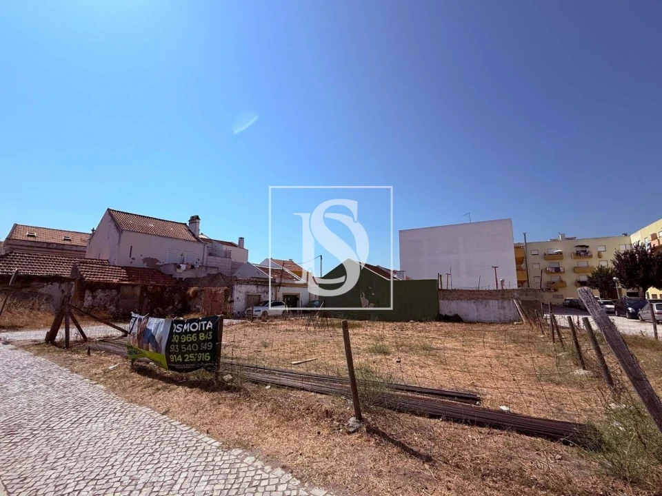 Terreno para Venda em Moita Foto 2