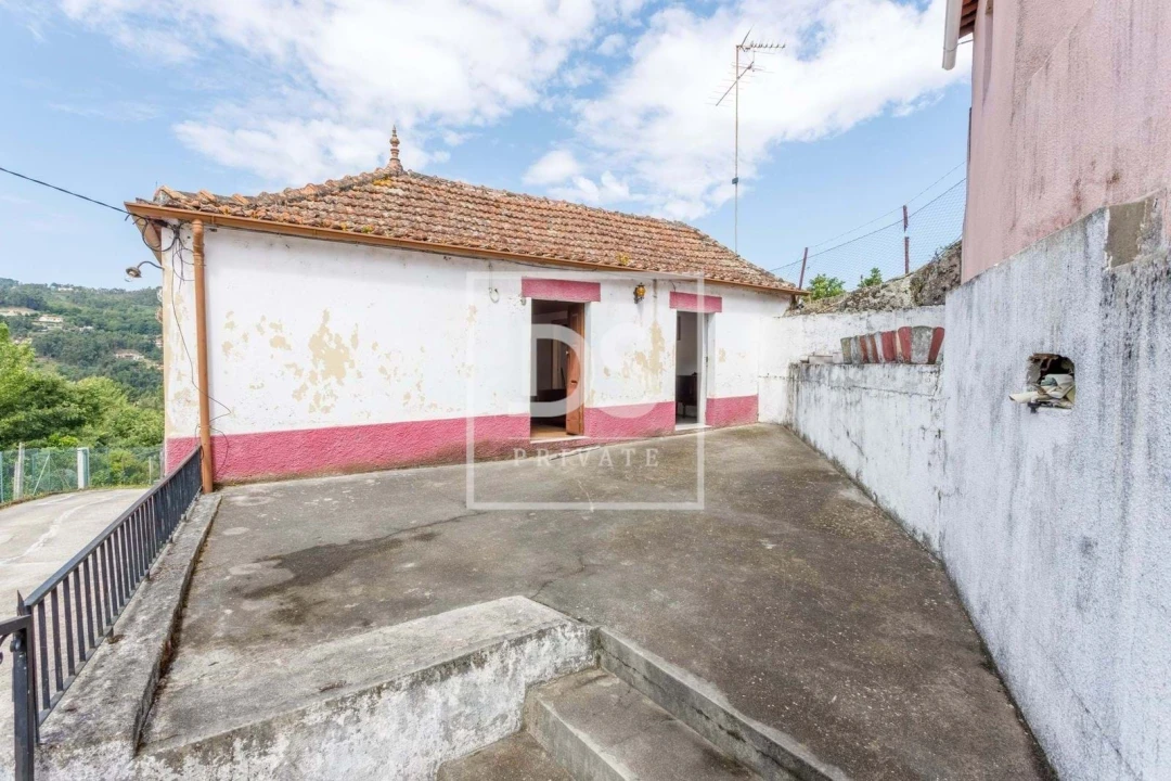 Moradia T2 para Venda em Soalhães Foto 2