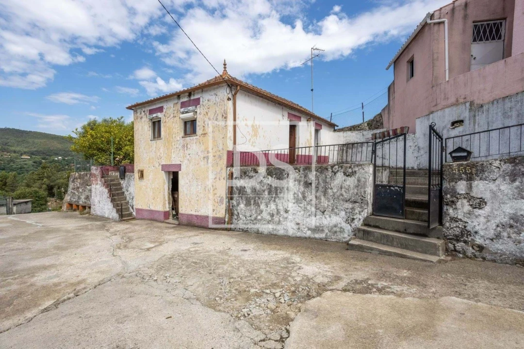 Moradia T2 para Venda em Soalhães Foto 6