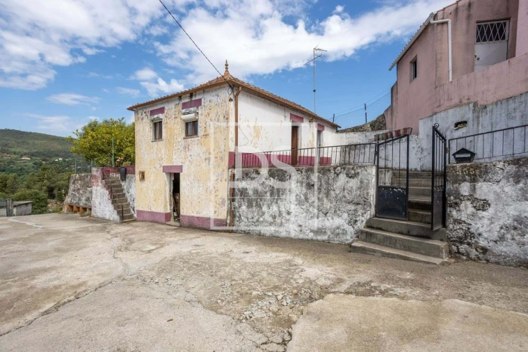 Moradia T2 para Venda em Soalhães Foto 6