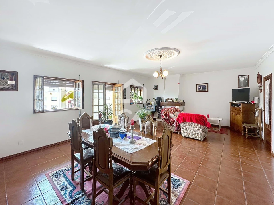 Apartamento T5 para Venda em Santa Maria Maior Foto 2