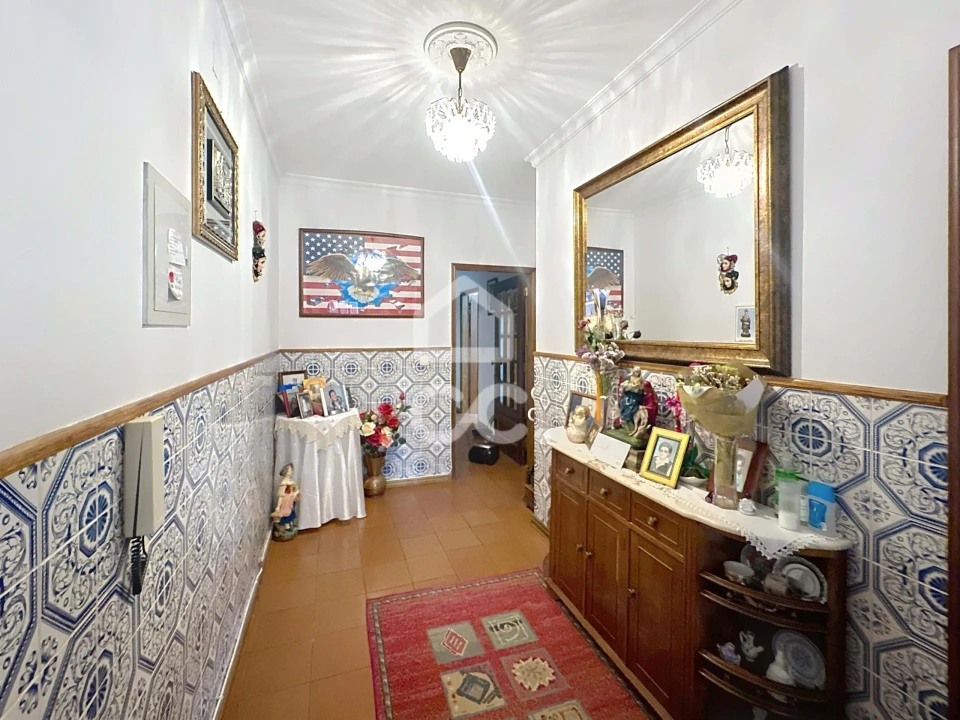 Apartamento T5 para Venda em Santa Maria Maior Foto 4