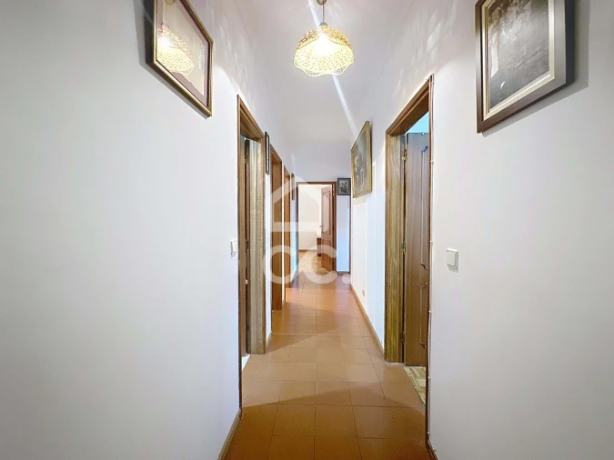 Apartamento T5 para Venda em Santa Maria Maior Foto 8