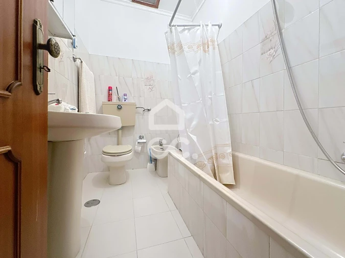 Apartamento T5 para Venda em Santa Maria Maior Foto 14