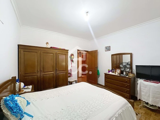 Apartamento T5 para Venda em Santa Maria Maior Foto 12