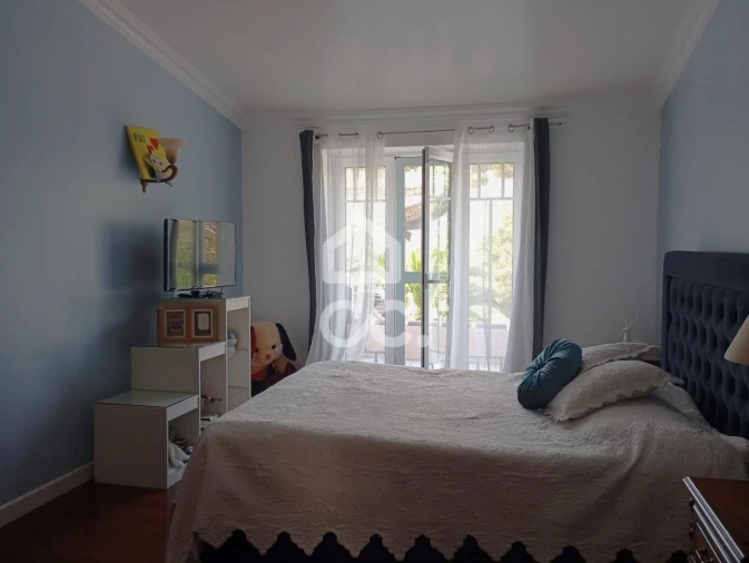 Moradia T4 para Venda em Feteira Foto 12