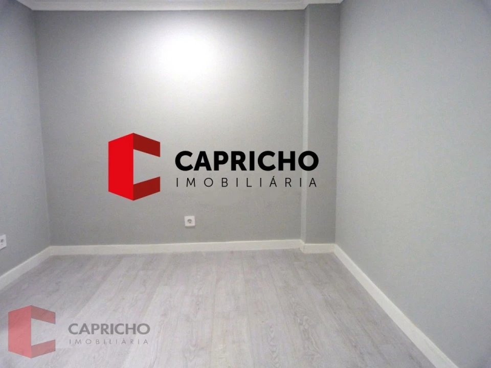 Moradia T3 para Venda em Benavente Foto 10