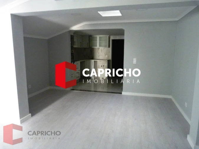 Moradia T3 para Venda em Benavente Foto 4