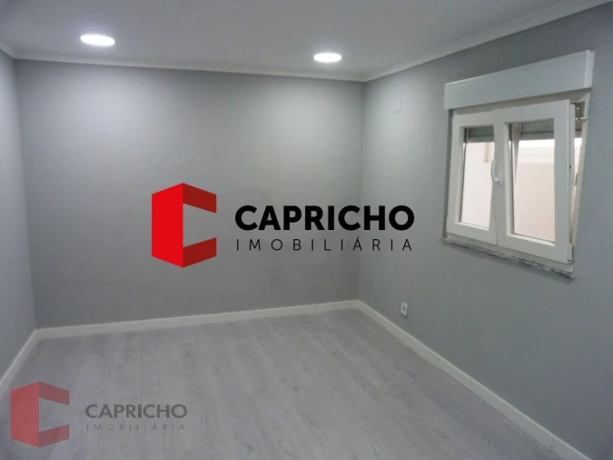 Moradia T3 para Venda em Benavente Foto 7