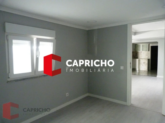 Moradia T3 para Venda em Benavente Foto 8