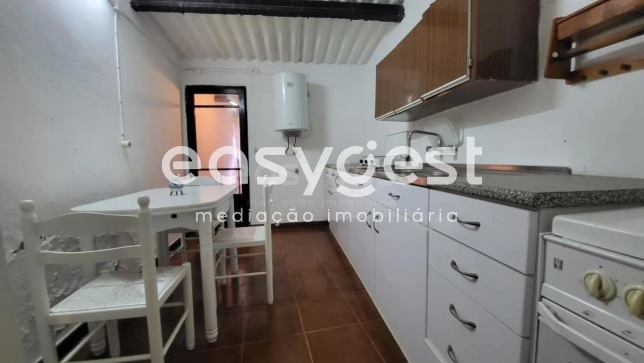 Moradia T2 para Venda em Alvito Foto 6