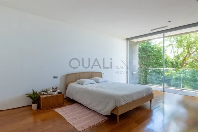 Moradia T4 para Venda em São Gonçalo