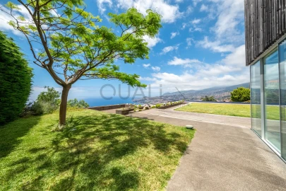 Moradia T4 para Venda em São Gonçalo