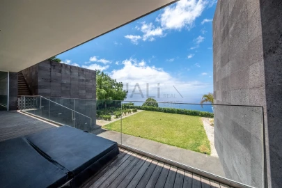 Moradia T4 para Venda em São Gonçalo