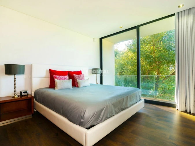 Moradia T4 para Venda em Louredo Foto 17