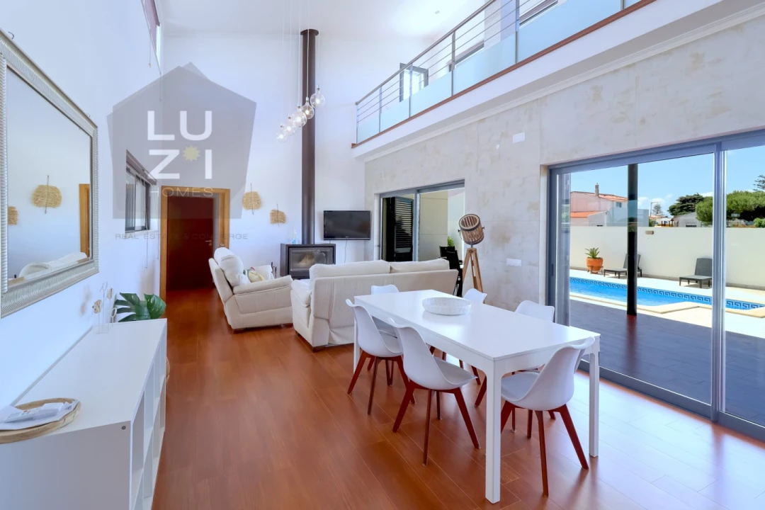 Moradia T3 para Venda em Vila de Sagres Foto 3