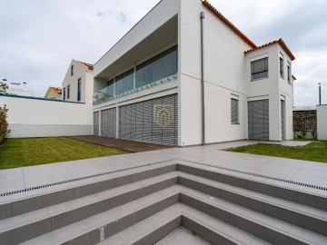 Moradia T3 para Venda em Matosinhos e Leça da Palmeira