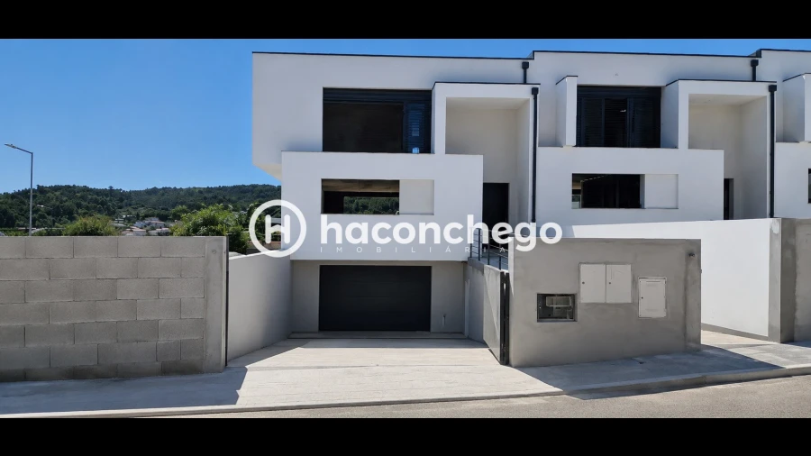 Moradia T3 para Venda em Silveiros e Rio Covo (Santa Eulália)