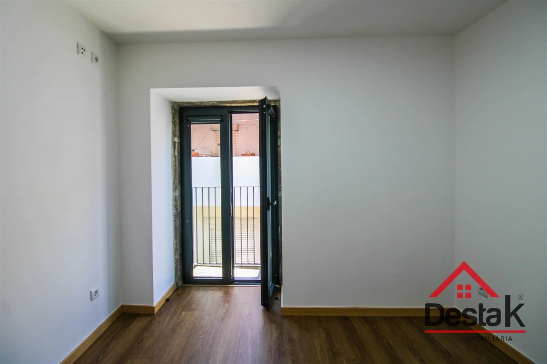 Prédio para Venda em São Pedro do Sul, Várzea e Baiões Foto 15