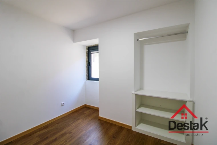 Prédio para Venda em São Pedro do Sul, Várzea e Baiões Foto 8