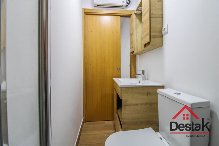 Prédio para Venda em São Pedro do Sul, Várzea e Baiões Foto 7