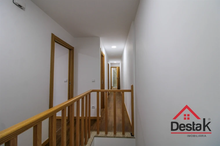 Prédio para Venda em São Pedro do Sul, Várzea e Baiões Foto 6