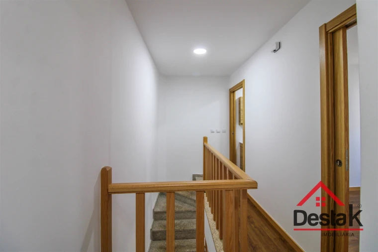 Prédio para Venda em São Pedro do Sul, Várzea e Baiões Foto 22