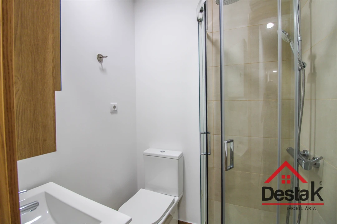 Prédio para Venda em São Pedro do Sul, Várzea e Baiões Foto 19