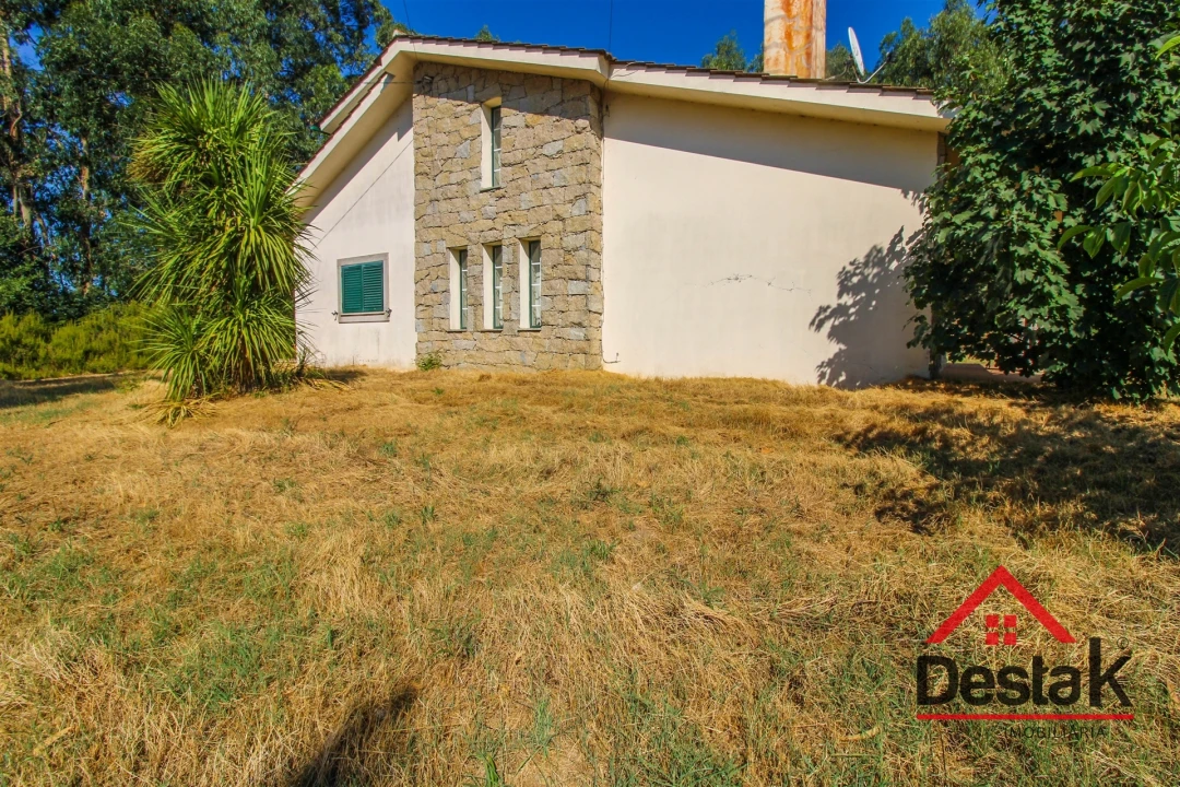 Moradia T4 para Venda em Vouzela e Paços de Vilharigues Foto 27