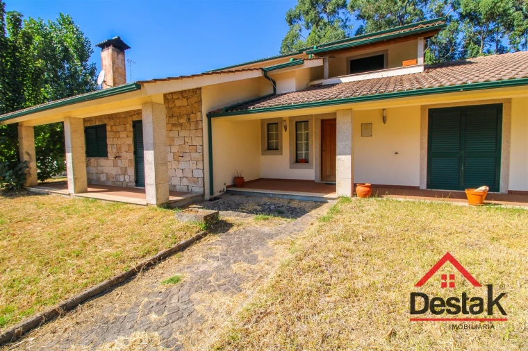 Moradia T4 para Venda em Vouzela e Paços de Vilharigues Foto 5