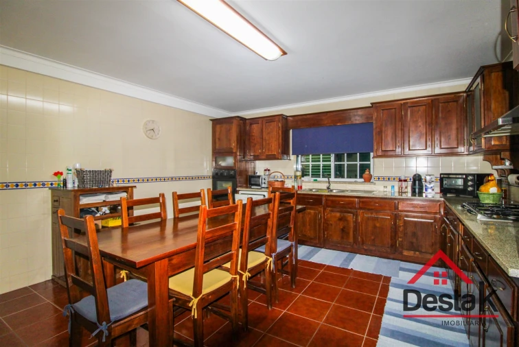 Moradia T4 para Venda em Vouzela e Paços de Vilharigues Foto 14