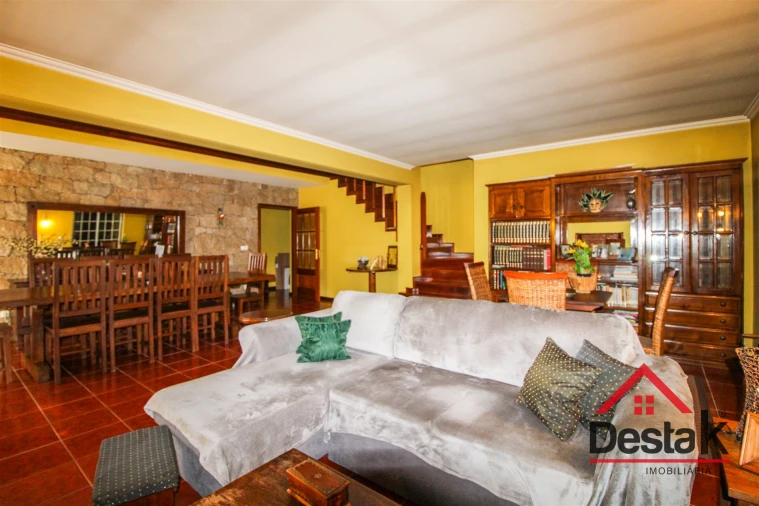 Moradia T4 para Venda em Vouzela e Paços de Vilharigues Foto 11