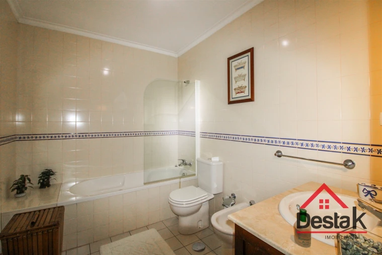 Moradia T4 para Venda em Vouzela e Paços de Vilharigues Foto 17