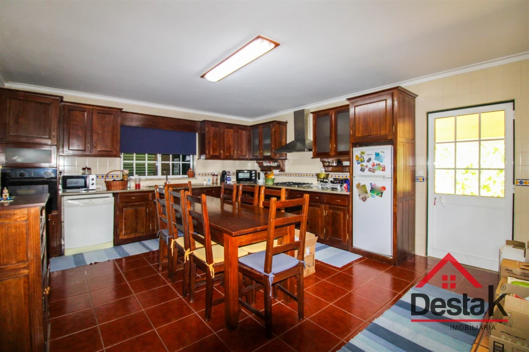 Moradia T4 para Venda em Vouzela e Paços de Vilharigues Foto 13