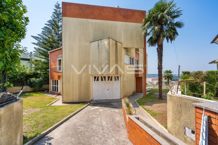 Moradia T4 para Venda em Nogueiró e Tenões Foto 48