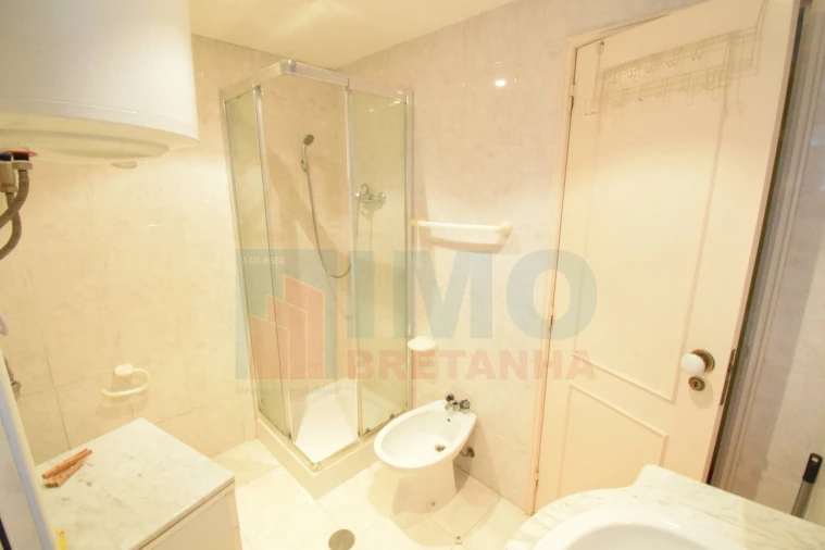 Prédio para Venda em Covilhã e Canhoso Foto 6