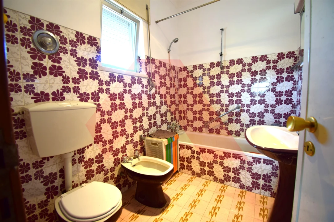 Moradia T2 para Venda em Mouronho Foto 11